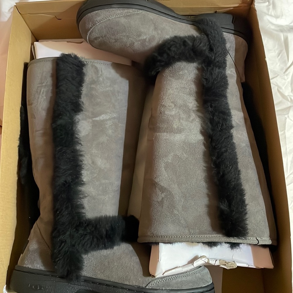 UGG BOOTS Sunburst Tall